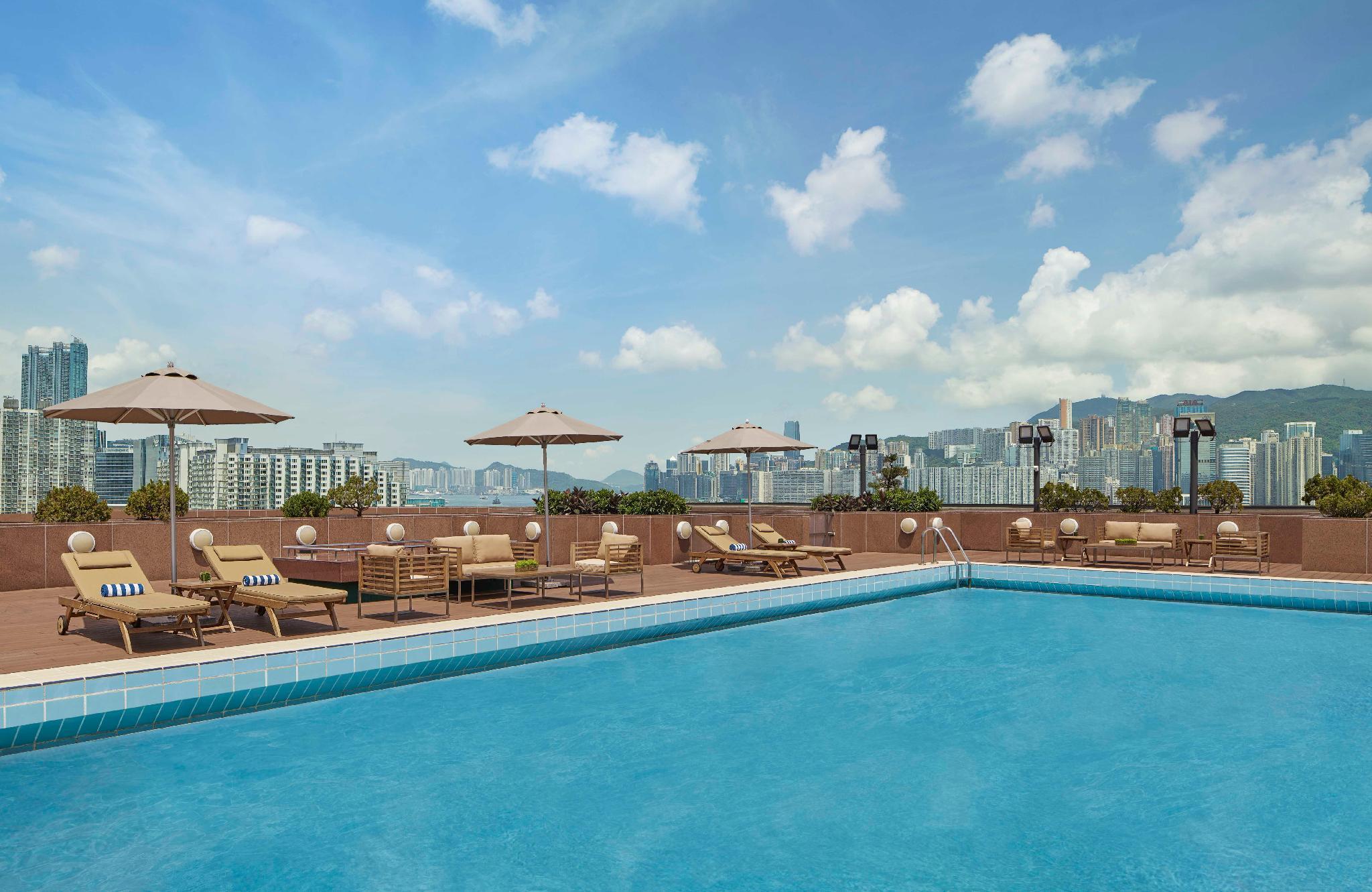 뉴 월드 밀레니엄 홍콩 호텔 외부 사진 Rooftop pool