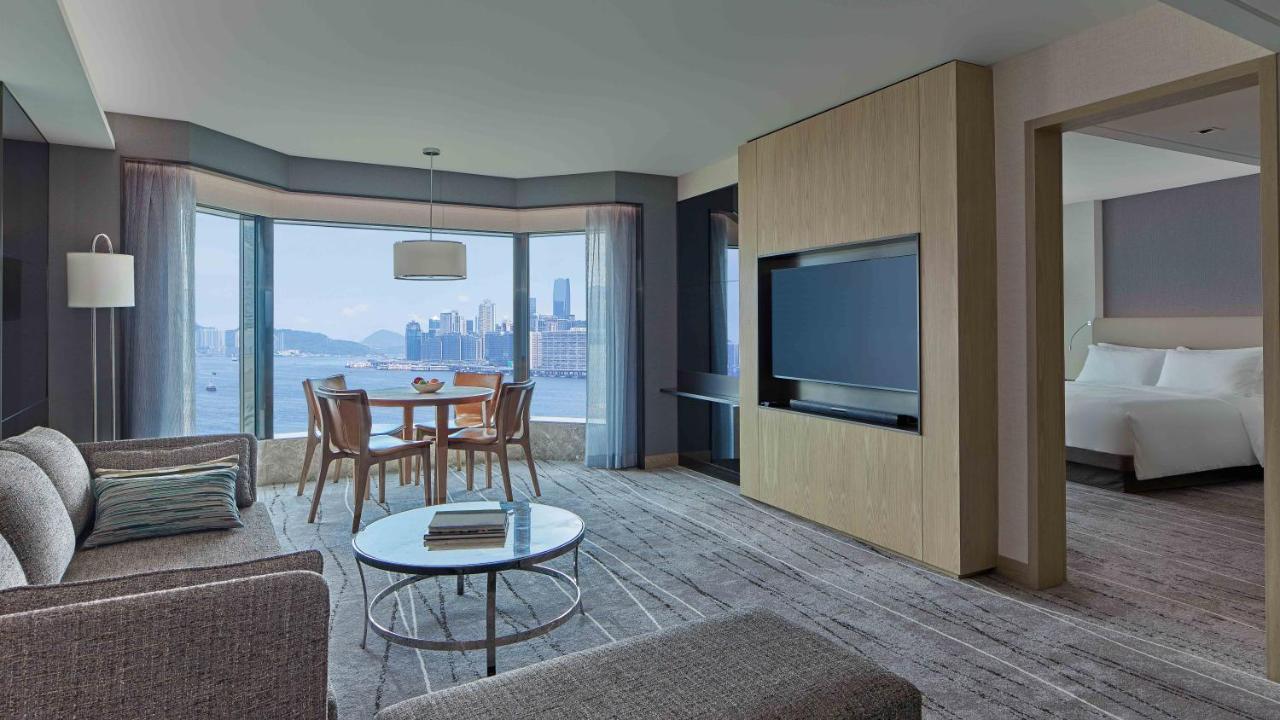 뉴 월드 밀레니엄 홍콩 호텔 외부 사진 A suite at the hotel